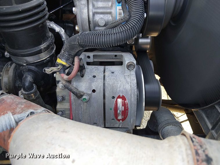 image for item NU9769 2008 International WorkStar 7500 Crew Cab crane truck