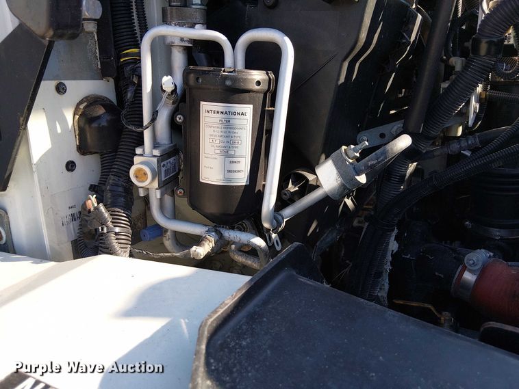 image for item NU9769 2008 International WorkStar 7500 Crew Cab crane truck