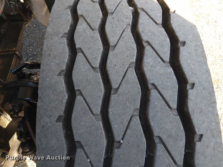 image for item NU9769 2008 International WorkStar 7500 Crew Cab crane truck