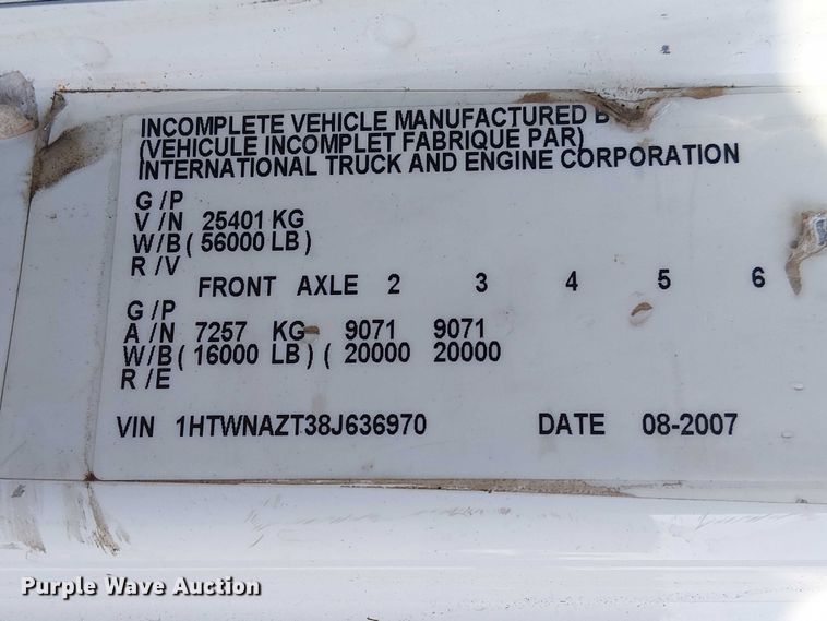 image for item NU9769 2008 International WorkStar 7500 Crew Cab crane truck
