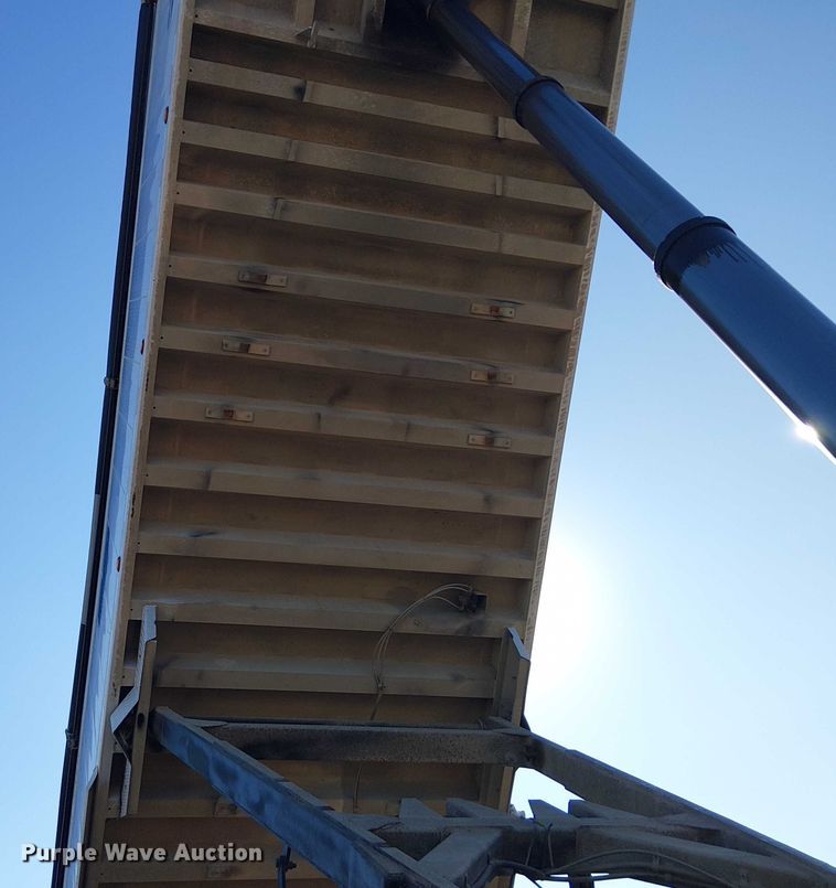 image for item NU9770 2011 Travis Body and Trailer, Inc. end dump trailer