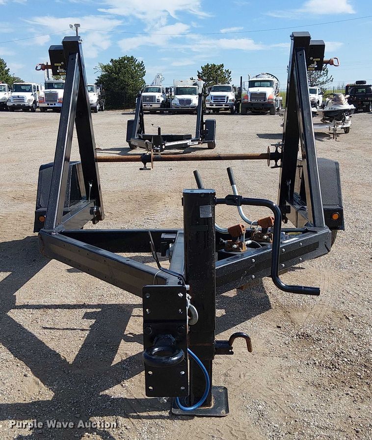 image for item NU9779 2023 Behnke Enterprises Inc RT700E reel trailer