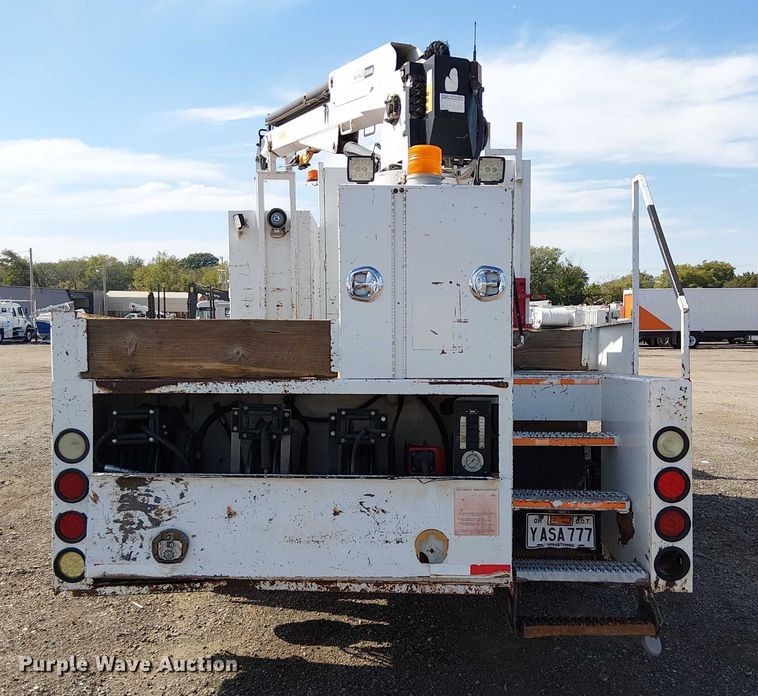 image for item NU9783 2007 Freightliner Business Class M2 Crew Cab crane truck