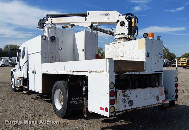 image for item NU9783 2007 Freightliner Business Class M2 Crew Cab crane truck