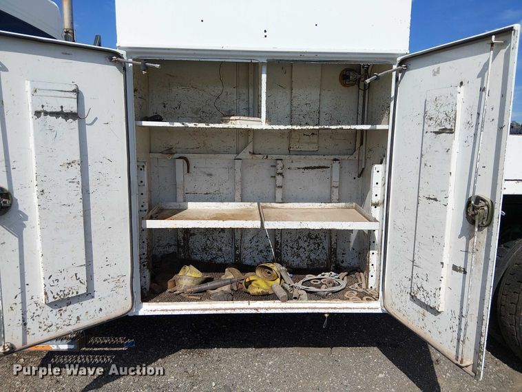 image for item NU9783 2007 Freightliner Business Class M2 Crew Cab crane truck