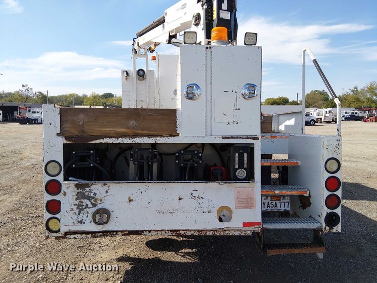 image for item NU9783 2007 Freightliner Business Class M2 Crew Cab crane truck