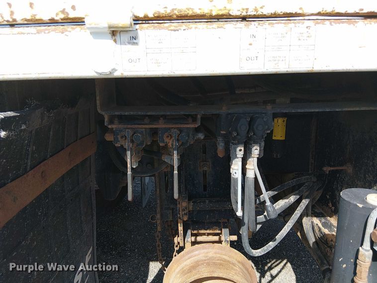 image for item NU9783 2007 Freightliner Business Class M2 Crew Cab crane truck