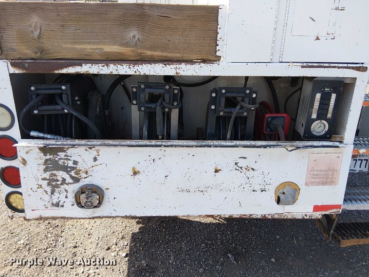 image for item NU9783 2007 Freightliner Business Class M2 Crew Cab crane truck