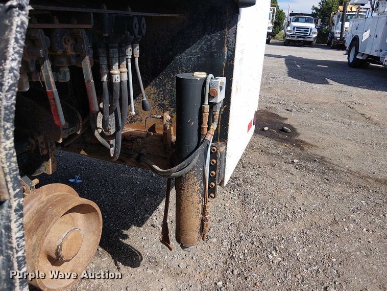 image for item NU9783 2007 Freightliner Business Class M2 Crew Cab crane truck