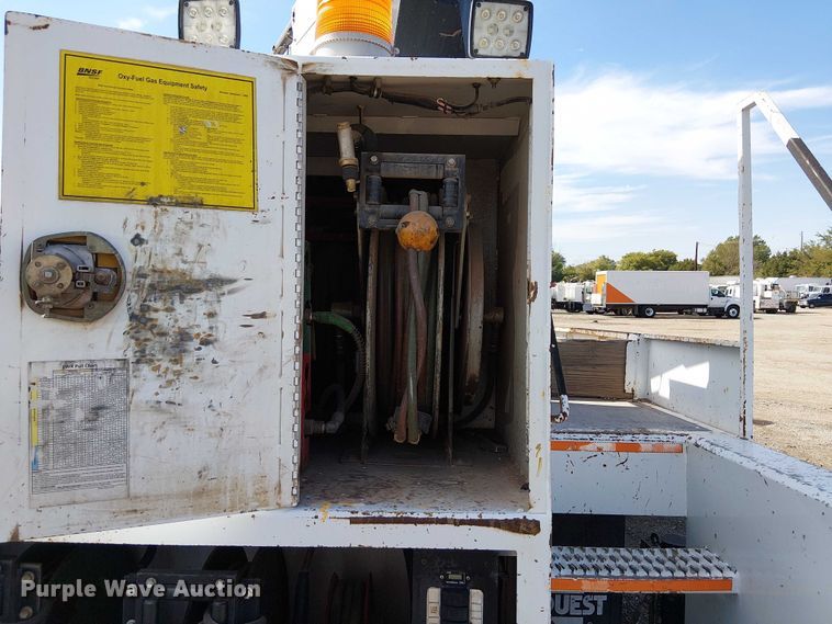 image for item NU9783 2007 Freightliner Business Class M2 Crew Cab crane truck