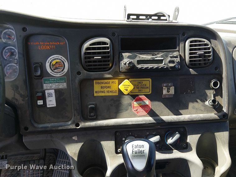 image for item NU9783 2007 Freightliner Business Class M2 Crew Cab crane truck