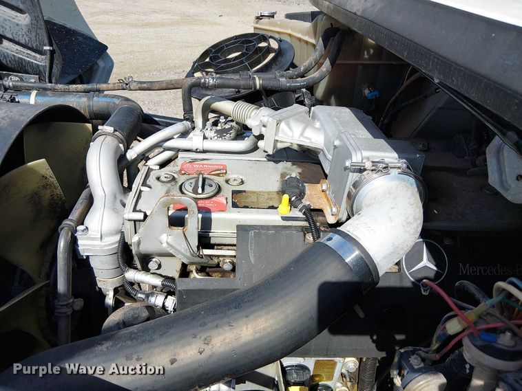 image for item NU9783 2007 Freightliner Business Class M2 Crew Cab crane truck