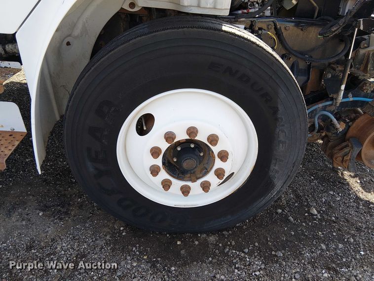 image for item NU9783 2007 Freightliner Business Class M2 Crew Cab crane truck