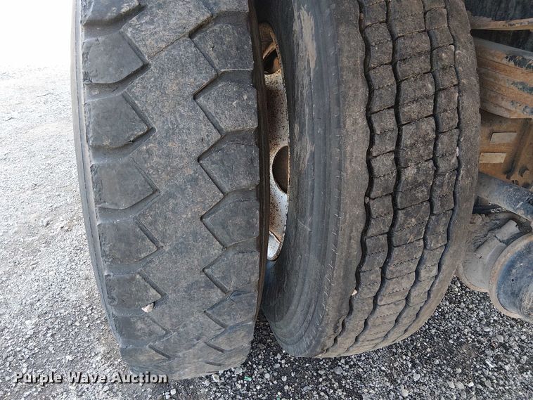 image for item NU9783 2007 Freightliner Business Class M2 Crew Cab crane truck