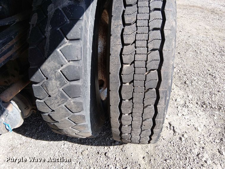 image for item NU9783 2007 Freightliner Business Class M2 Crew Cab crane truck