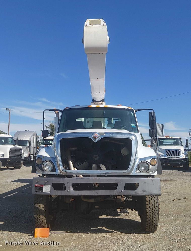 CAMIóN CON CANASTILLA 2011 INTERNATIONAL ALTEC