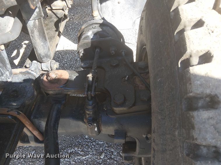 image for item NU9784 2011 International 7300 bucket truck