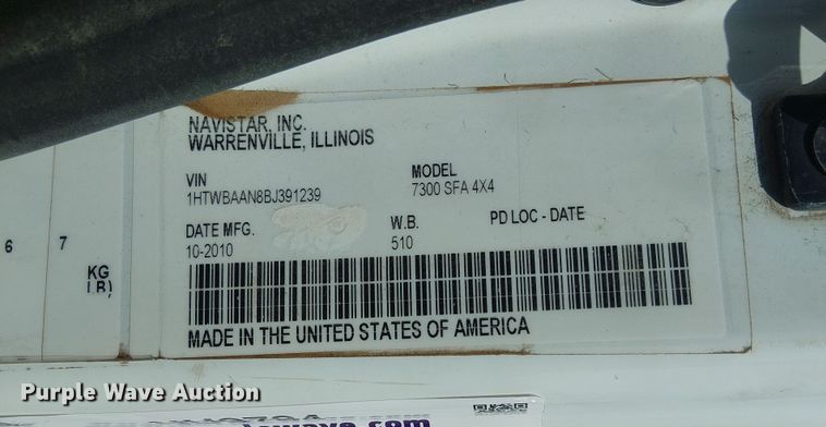 image for item NU9784 2011 International 7300 bucket truck