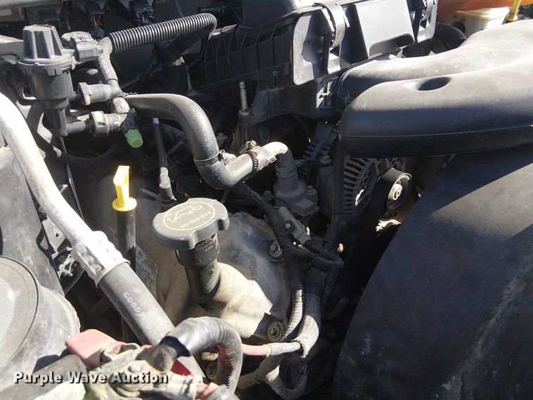 image for item NU9785 2006 Ford F250 Super Duty XLT utility bed pickup truck