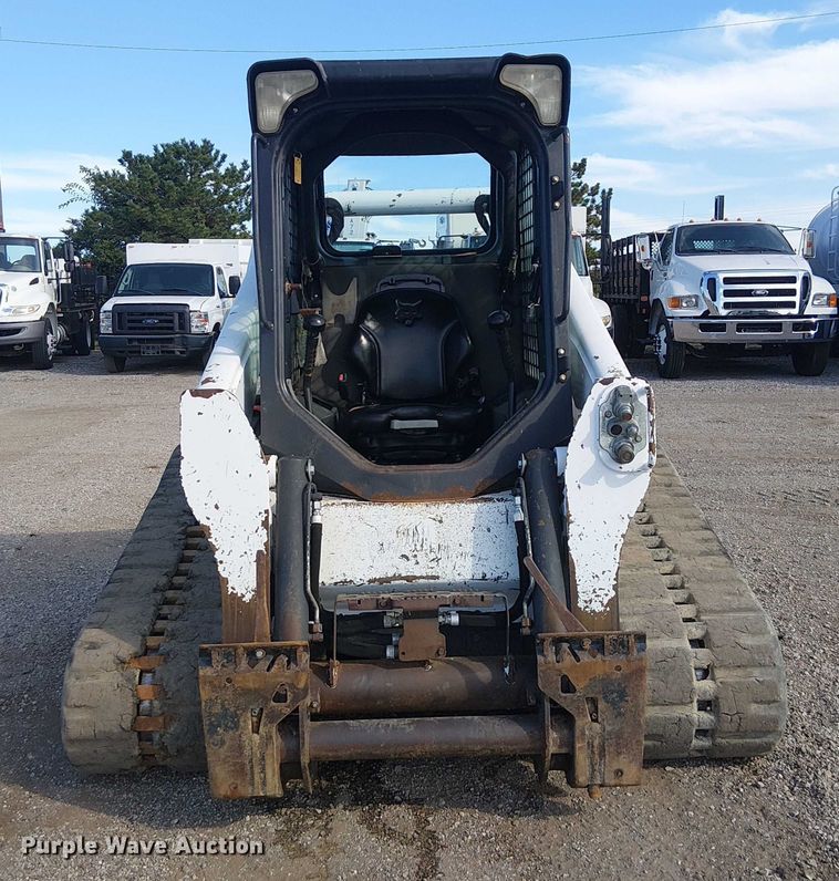 MINI CARGADOR SOBRE ORUGAS 2014 BOBCAT T650