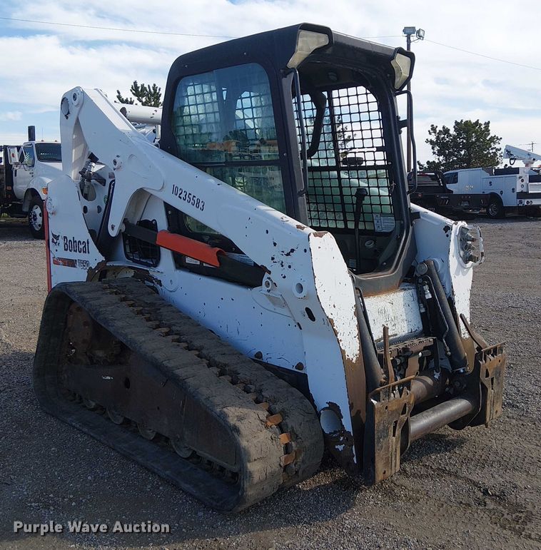MINI CARGADOR SOBRE ORUGAS 2014 BOBCAT T650