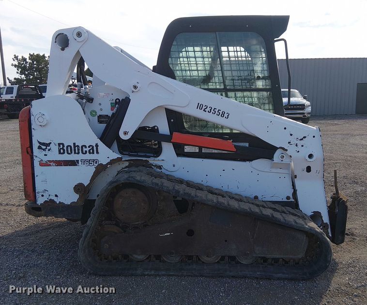 MINI CARGADOR SOBRE ORUGAS 2014 BOBCAT T650