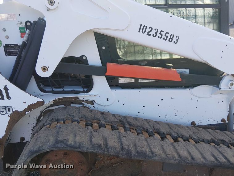 image for item NU9786 2014 Bobcat T650 tracked skid steer loader