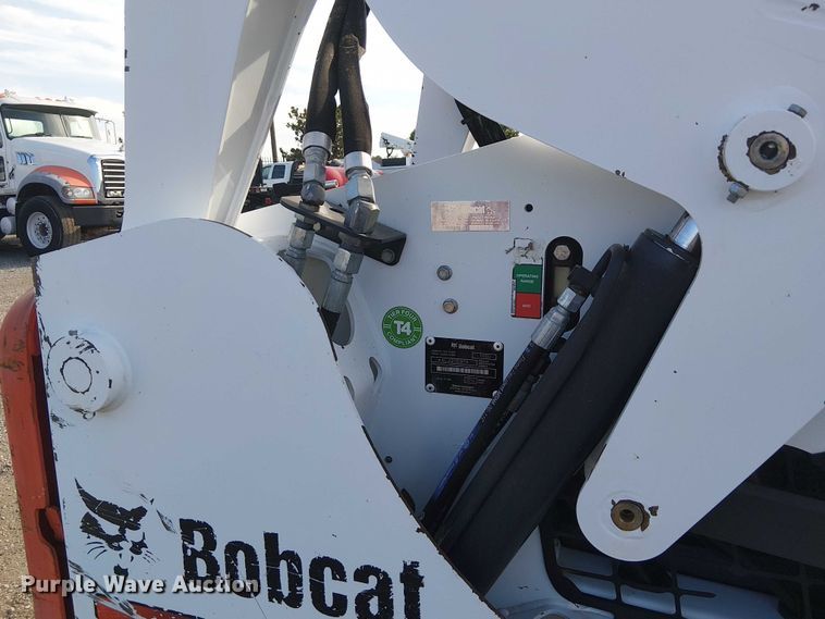 image for item NU9786 2014 Bobcat T650 tracked skid steer loader