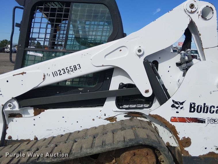 image for item NU9786 2014 Bobcat T650 tracked skid steer loader