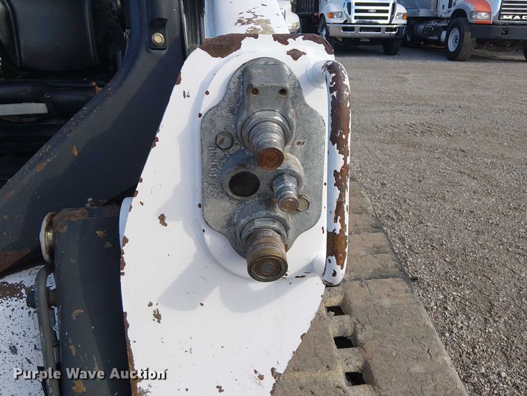 image for item NU9786 2014 Bobcat T650 tracked skid steer loader