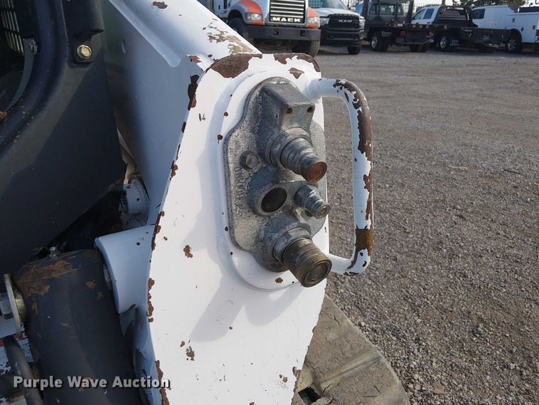 image for item NU9786 2014 Bobcat T650 tracked skid steer loader