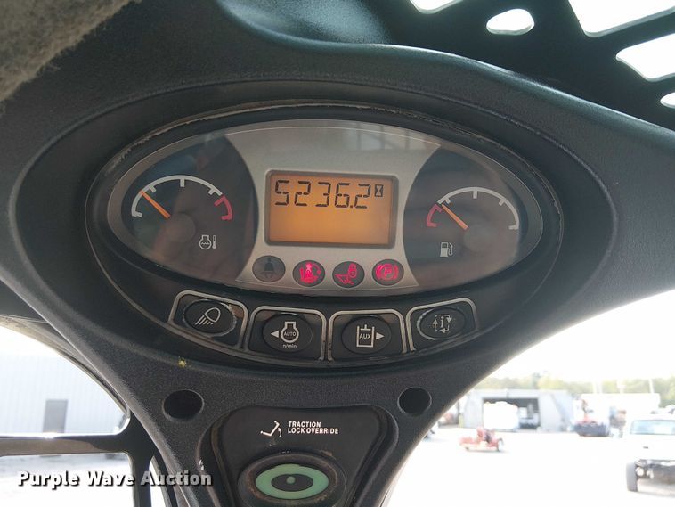 image for item NU9786 2014 Bobcat T650 tracked skid steer loader