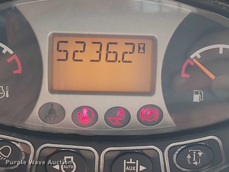 image for item NU9786 2014 Bobcat T650 tracked skid steer loader