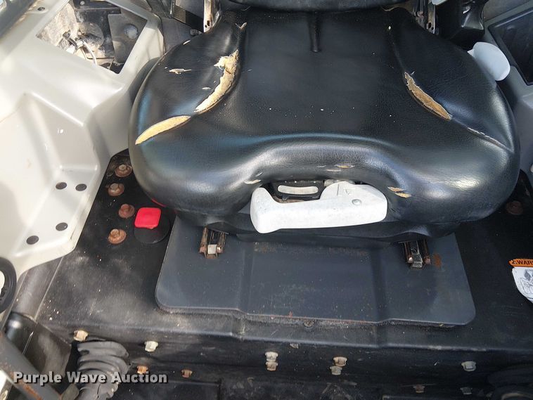 image for item NU9786 2014 Bobcat T650 tracked skid steer loader