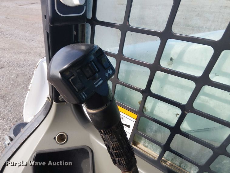 image for item NU9786 2014 Bobcat T650 tracked skid steer loader