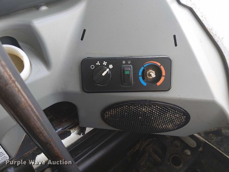 image for item NU9786 2014 Bobcat T650 tracked skid steer loader