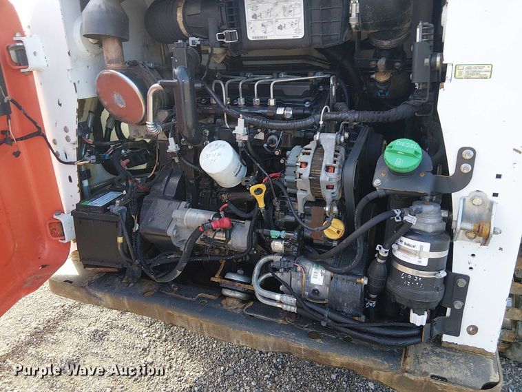 image for item NU9786 2014 Bobcat T650 tracked skid steer loader