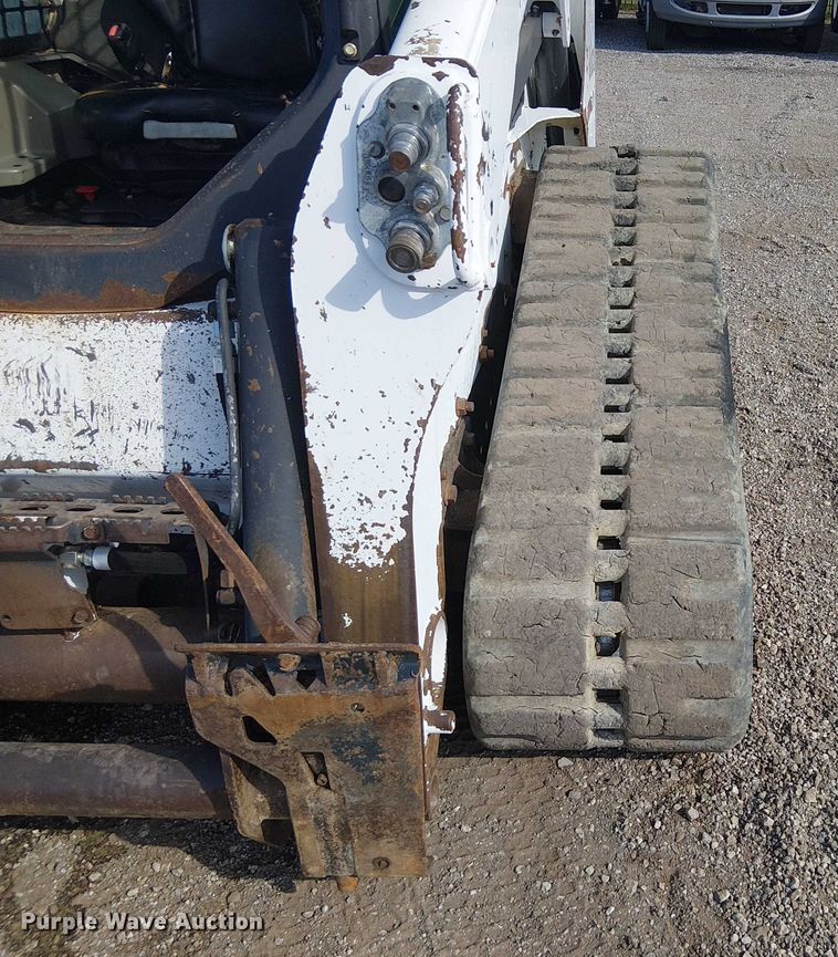 image for item NU9786 2014 Bobcat T650 tracked skid steer loader