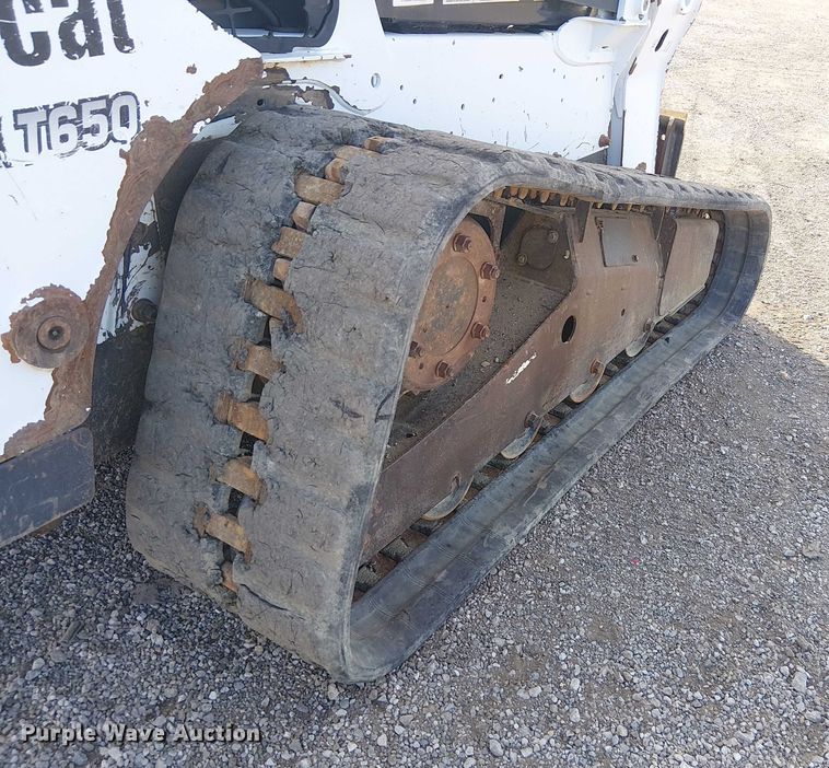 image for item NU9786 2014 Bobcat T650 tracked skid steer loader
