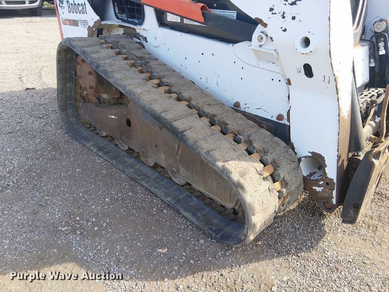 image for item NU9786 2014 Bobcat T650 tracked skid steer loader
