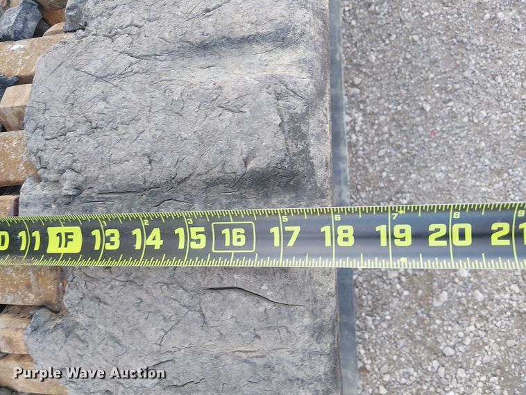 image for item NU9786 2014 Bobcat T650 tracked skid steer loader