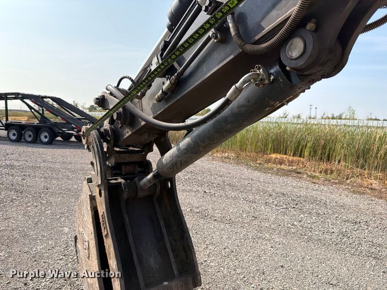 image for item YA0704 2022 Hyundai HX130A LCR excavator