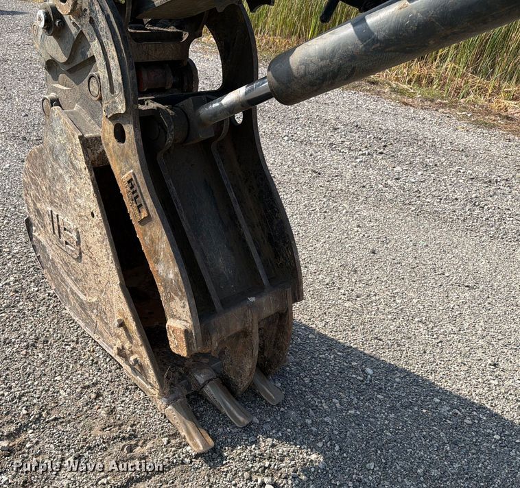 image for item YA0704 2022 Hyundai HX130A LCR excavator