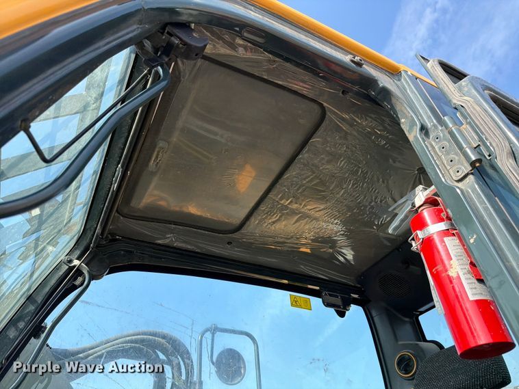 image for item YA0704 2022 Hyundai HX130A LCR excavator