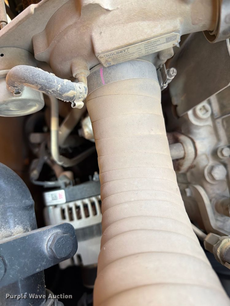 image for item YA0704 2022 Hyundai HX130A LCR excavator