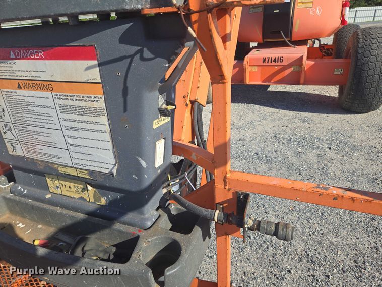 image for item YA1072 2011 JLG 600AJ boom lift