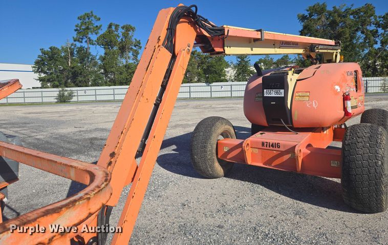 image for item YA1072 2011 JLG 600AJ boom lift