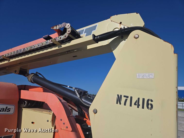 image for item YA1072 2011 JLG 600AJ boom lift