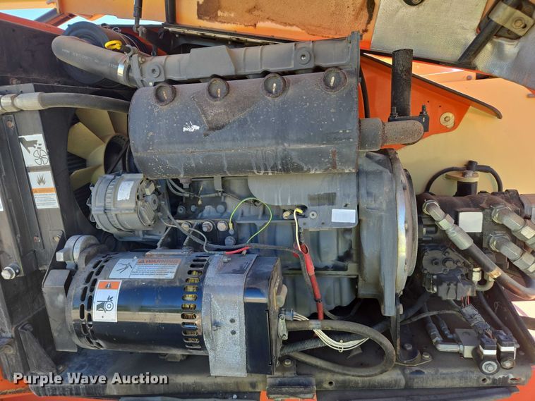 image for item YA1072 2011 JLG 600AJ boom lift