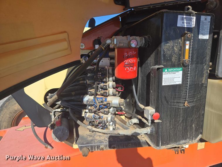 image for item YA1072 2011 JLG 600AJ boom lift